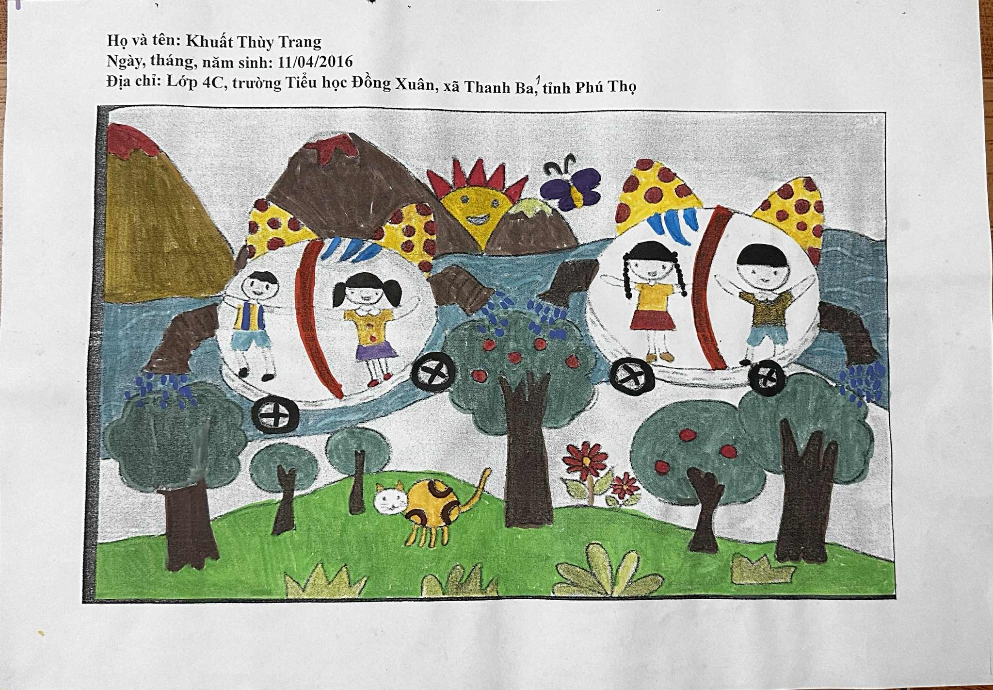 Khuất Thùy Trang